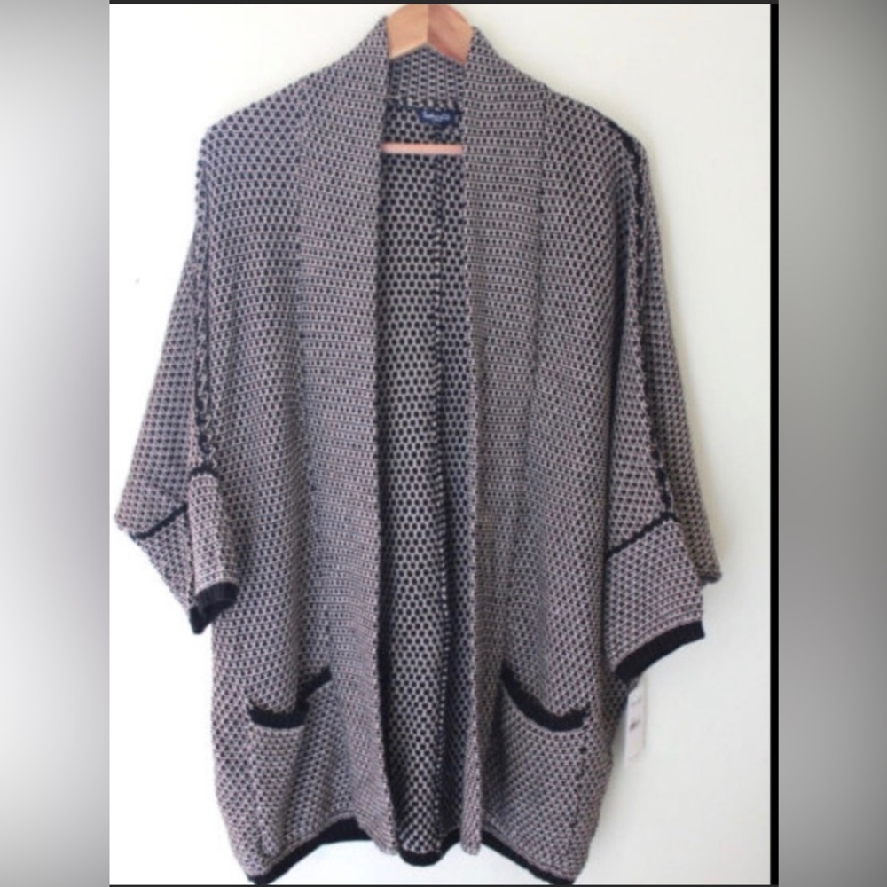 Splendid open front sweater with pockets